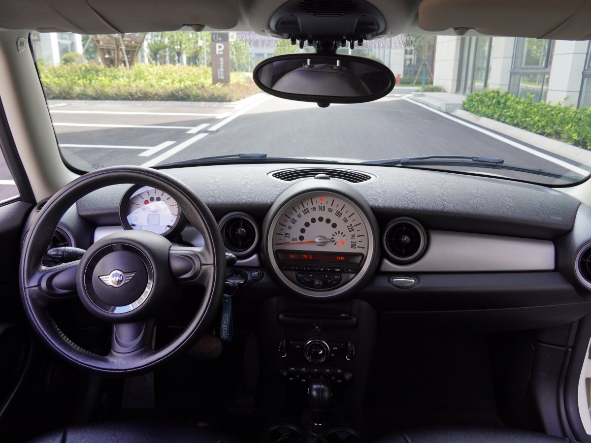 2015年1月MINI CLUBMAN  2011款 1.6L ONE