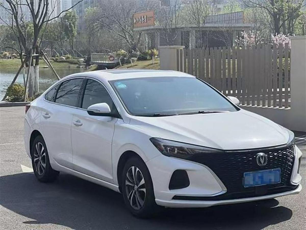 長(zhǎng)安 逸動(dòng)  2021款 PLUS 藍(lán)鯨NE 1.4T GDI DCT尊貴型圖片