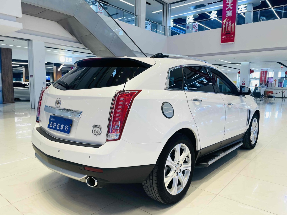 凱迪拉克 SRX  2014款 3.0L 領(lǐng)先型圖片