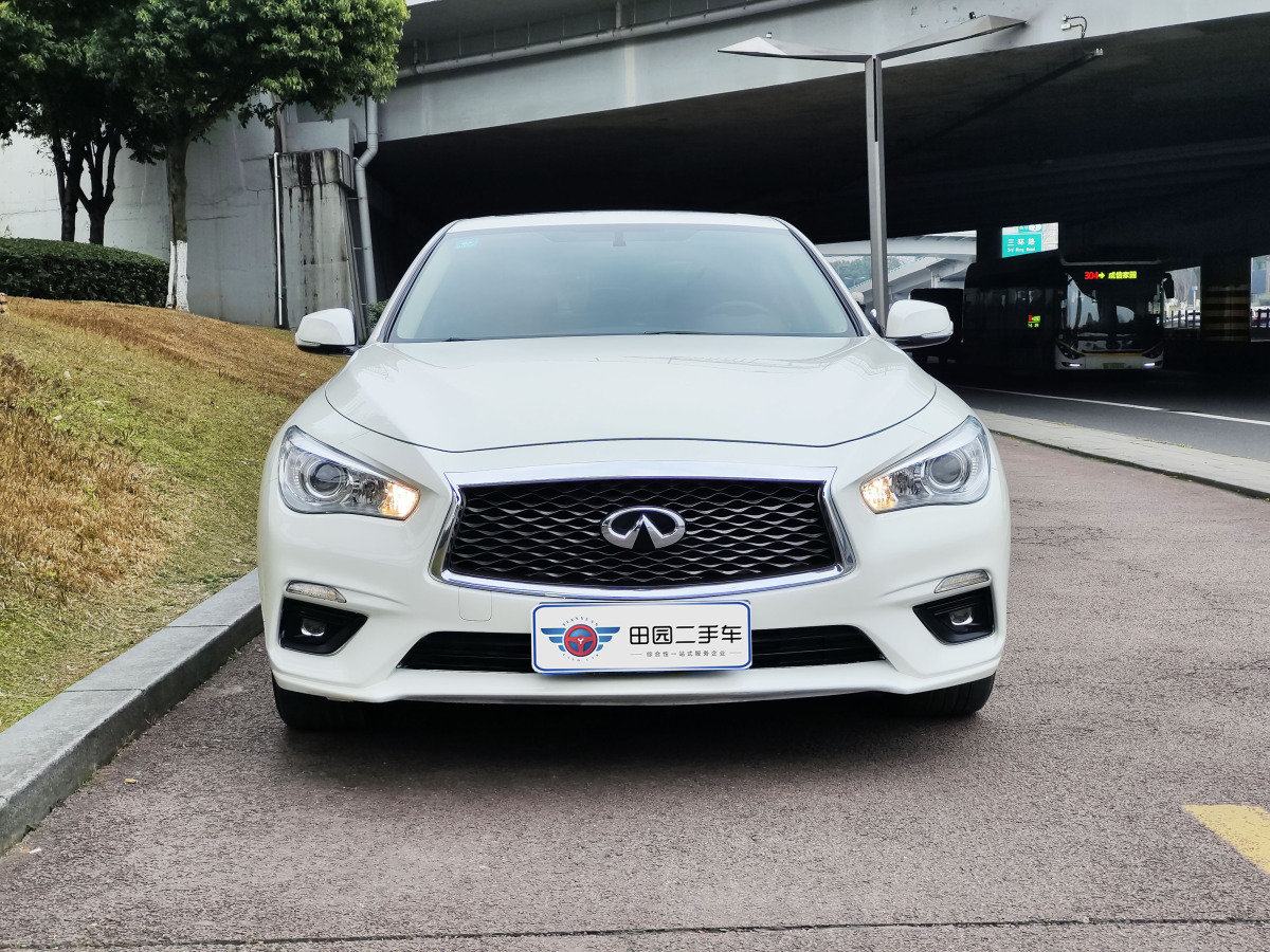 英菲尼迪 Q50L  2022款 2.0T 舒適版圖片