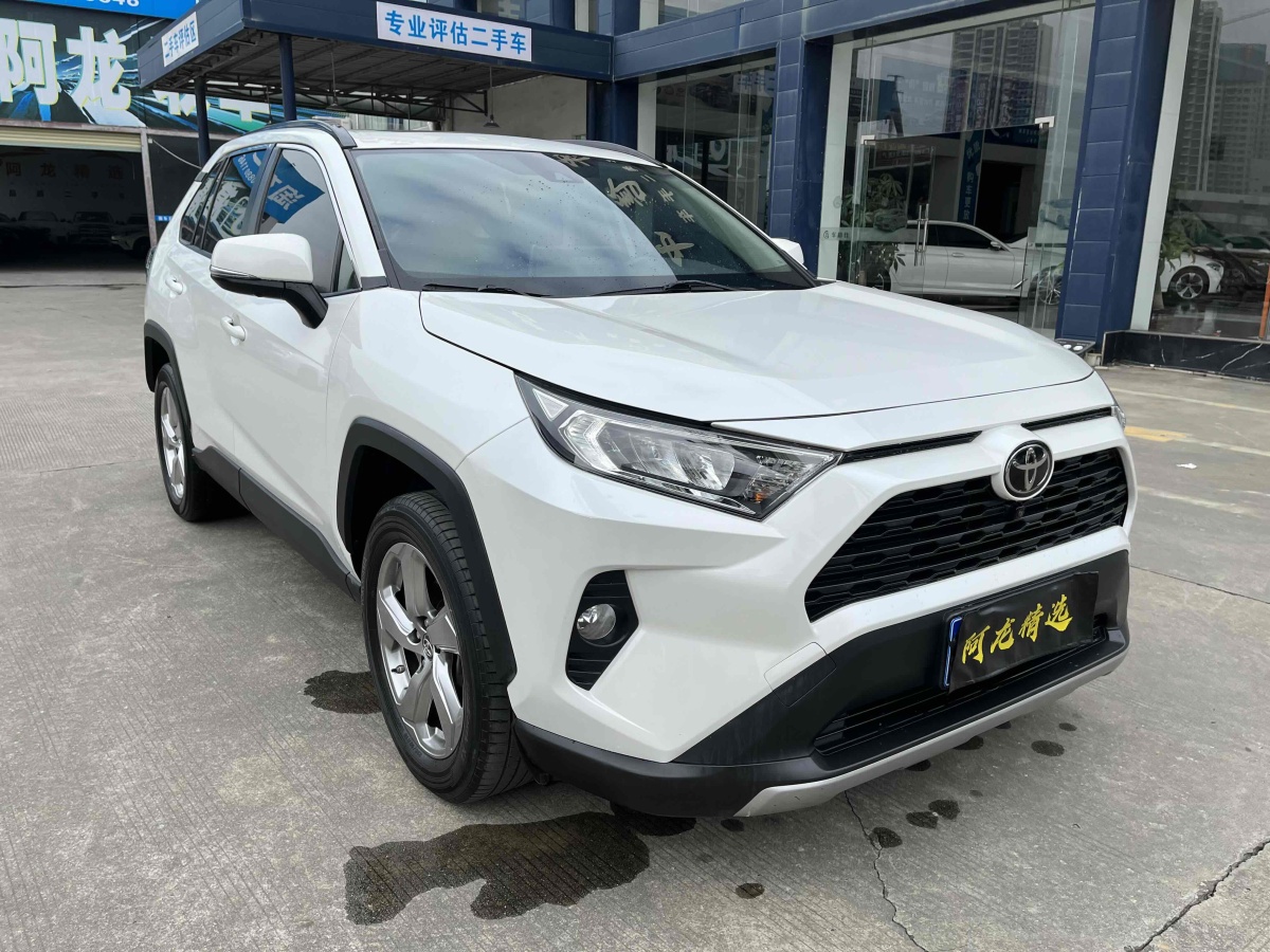 2021年3月豐田 RAV4  2018款 榮放 2.0L CVT兩驅(qū)風(fēng)尚版