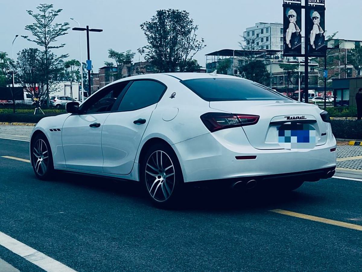 瑪莎拉蒂 Ghibli  2014款 3.0T 標(biāo)準(zhǔn)版圖片