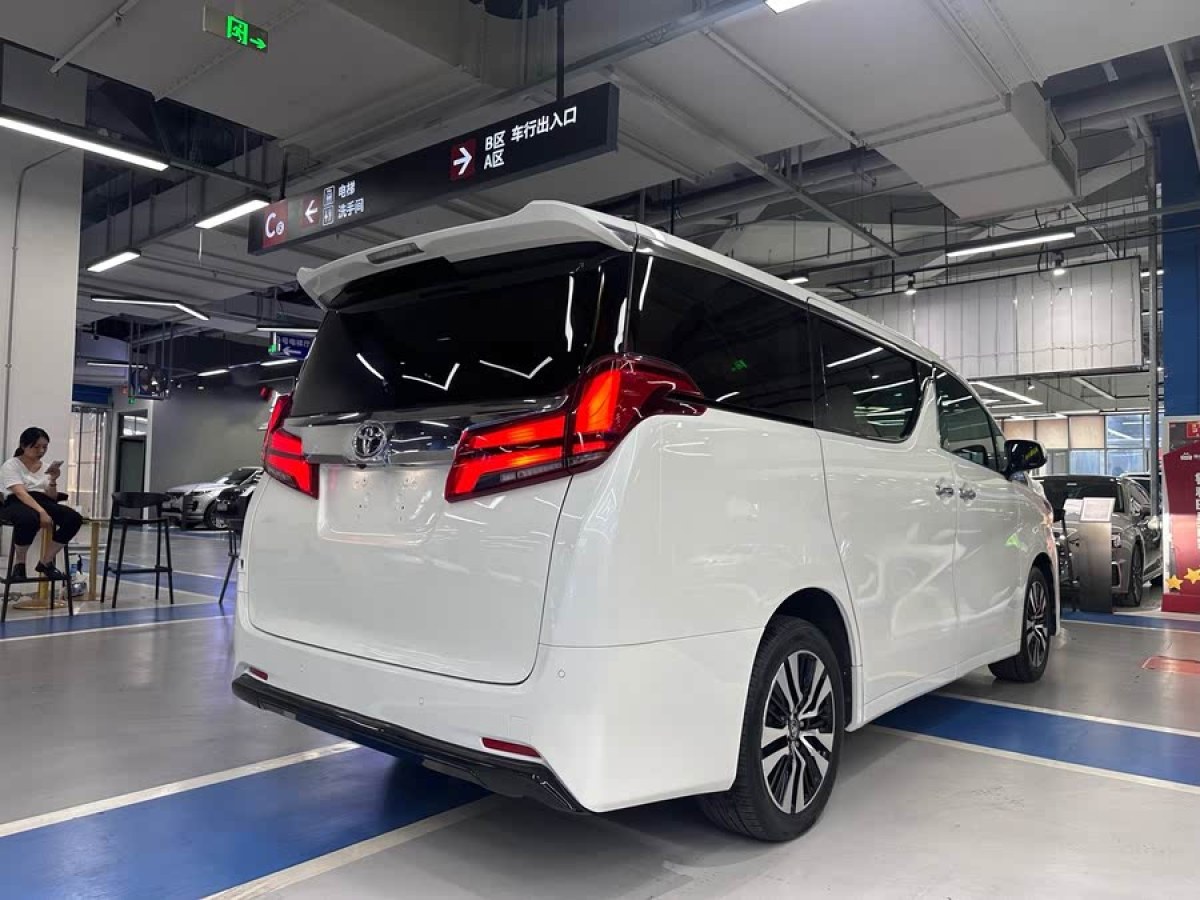 豐田 埃爾法  2018款 改款 3.5L 豪華版圖片