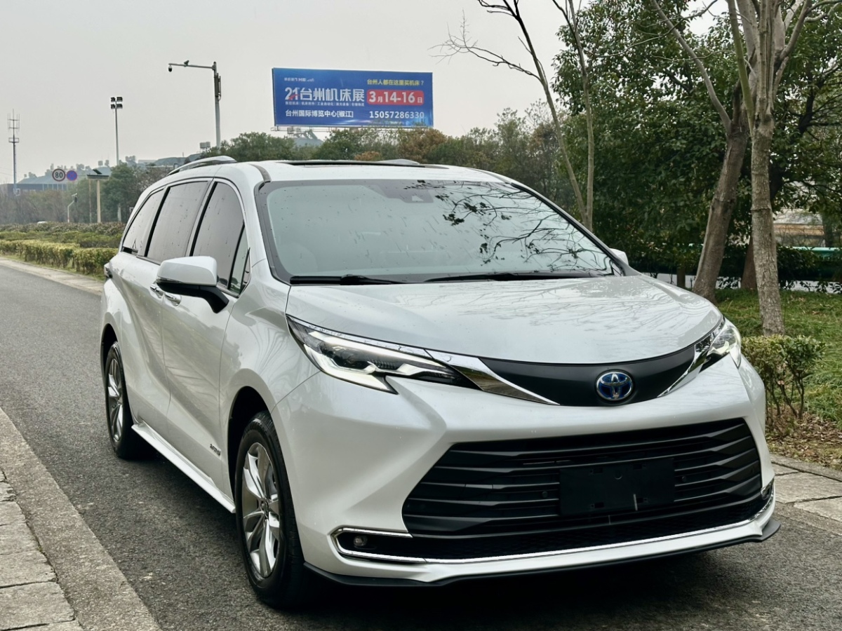 豐田 賽那SIENNA  2023款 2.5L混動(dòng) 舒適版圖片