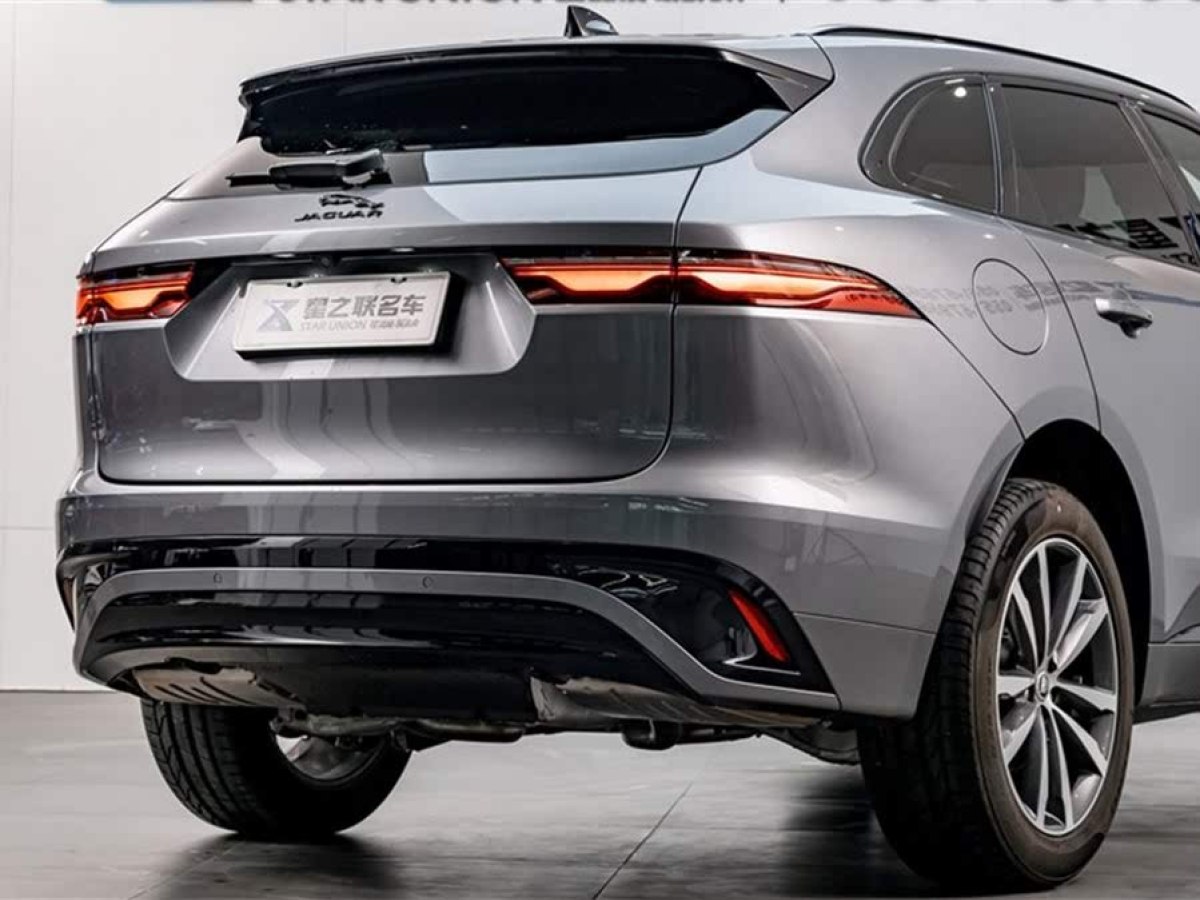 2024年1月捷豹 F-PACE  2024款 P250 R-Dynamic SE