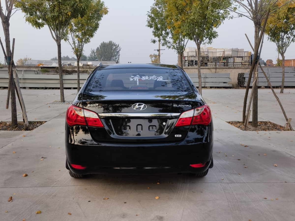 現(xiàn)代 悅動  2011款 1.6L 手動舒適型圖片