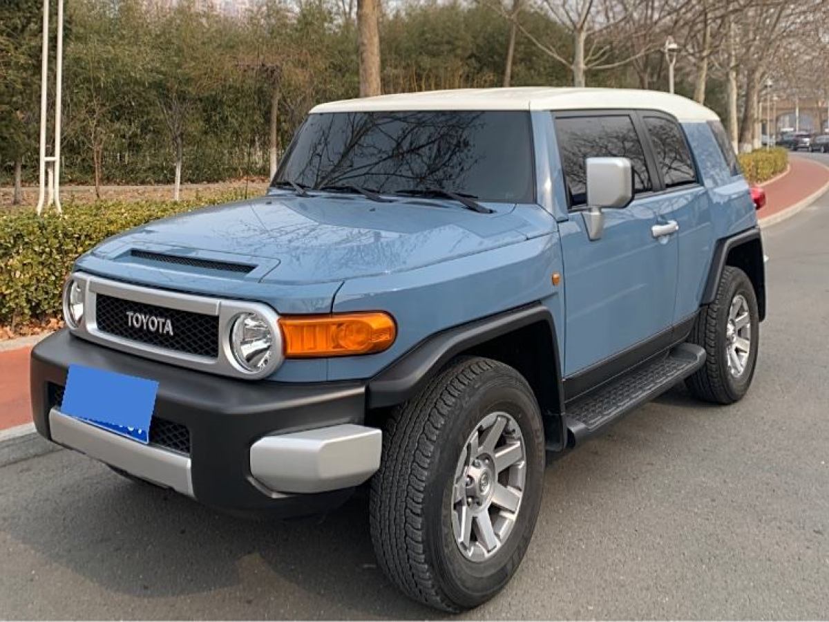 2014年8月豐田 FJ 酷路澤  2013款 4.0L