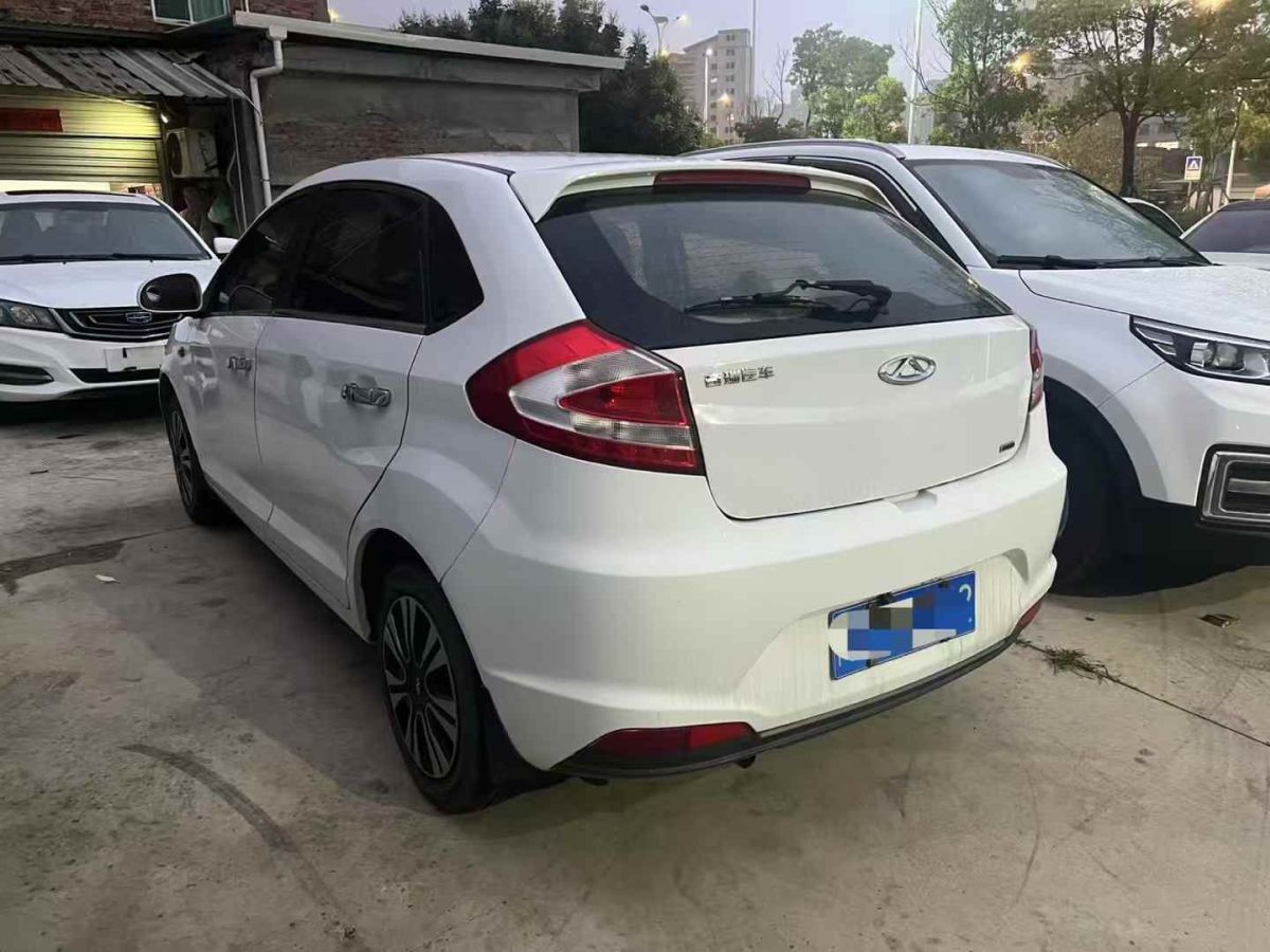 奇瑞 風(fēng)云2  2016款 1.5L 手動超值版圖片