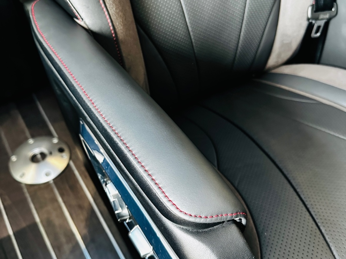 GMC SAVANA  2018款 6.0L GX777 尊翔星際版圖片
