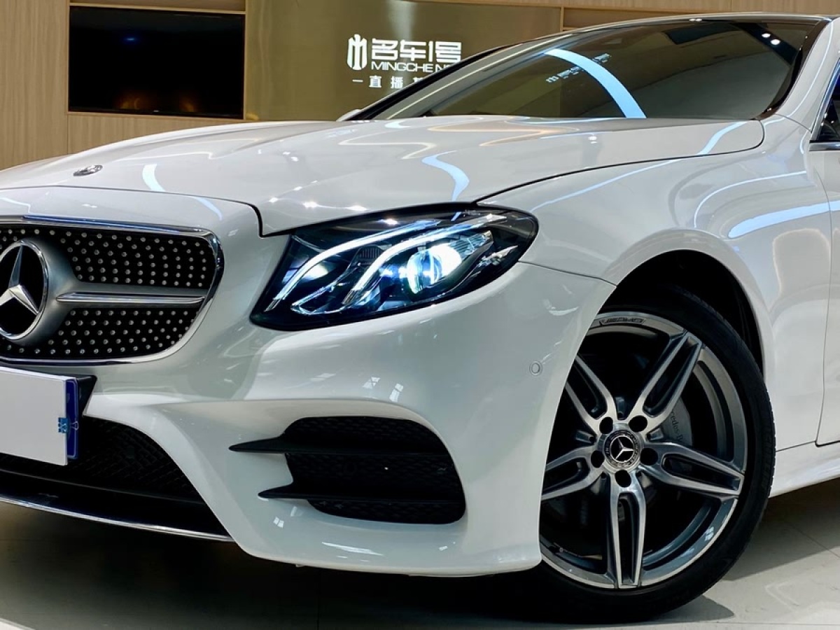 奔馳 奔馳E級  2017款 E 200 4MATIC 轎跑車圖片