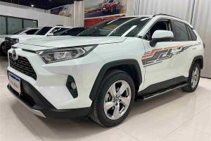 RAV4榮放 豐田 2.0L CVT四驅(qū)風尚PLUS版