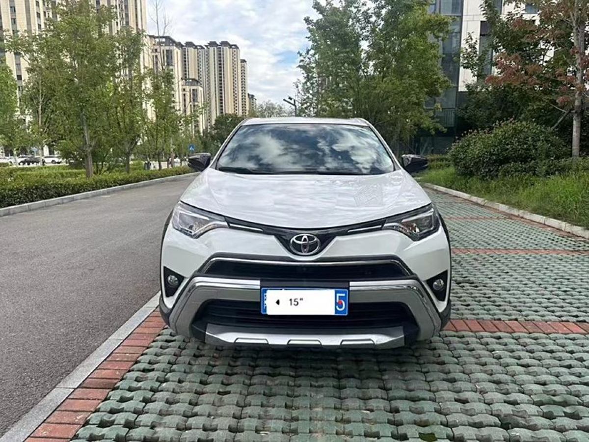 2019年7月豐田 RAV4榮放  2019款 2.0L CVT兩驅(qū)風(fēng)尚X限量版 國VI