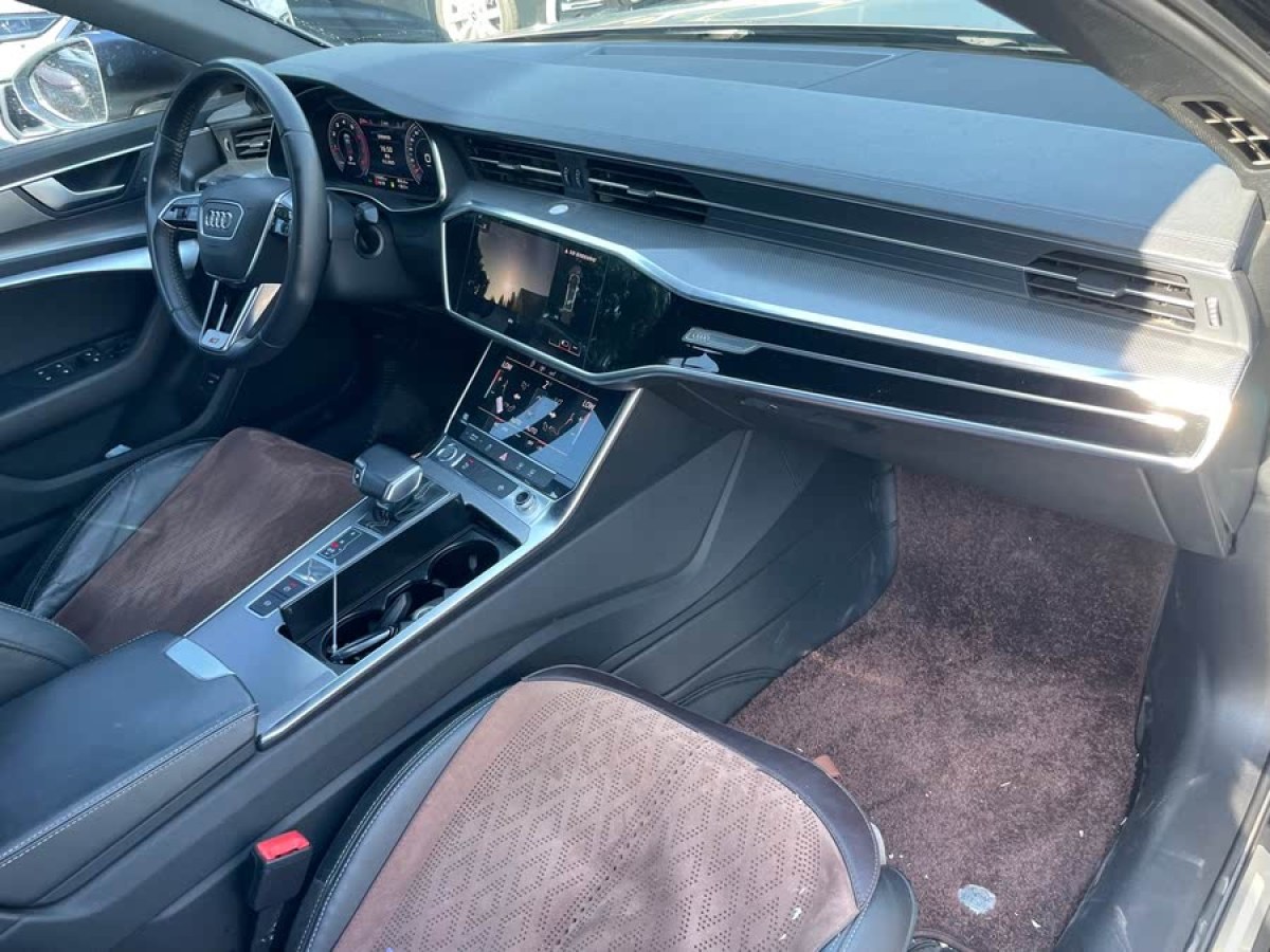 奧迪 奧迪A6L  2019款 40 TFSI 豪華動(dòng)感型圖片