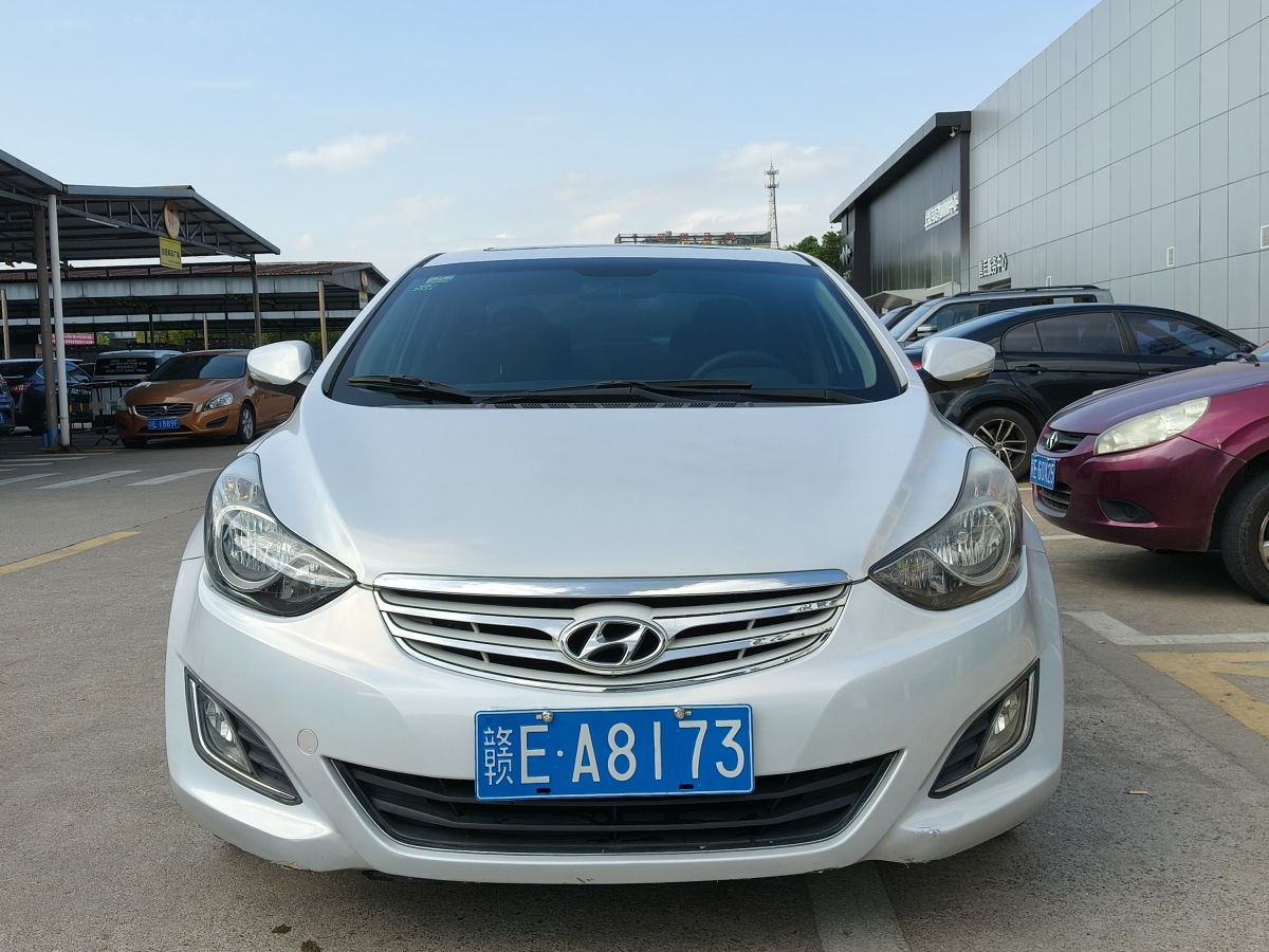 現(xiàn)代 朗動  2013款 1.6L 自動尊貴型圖片