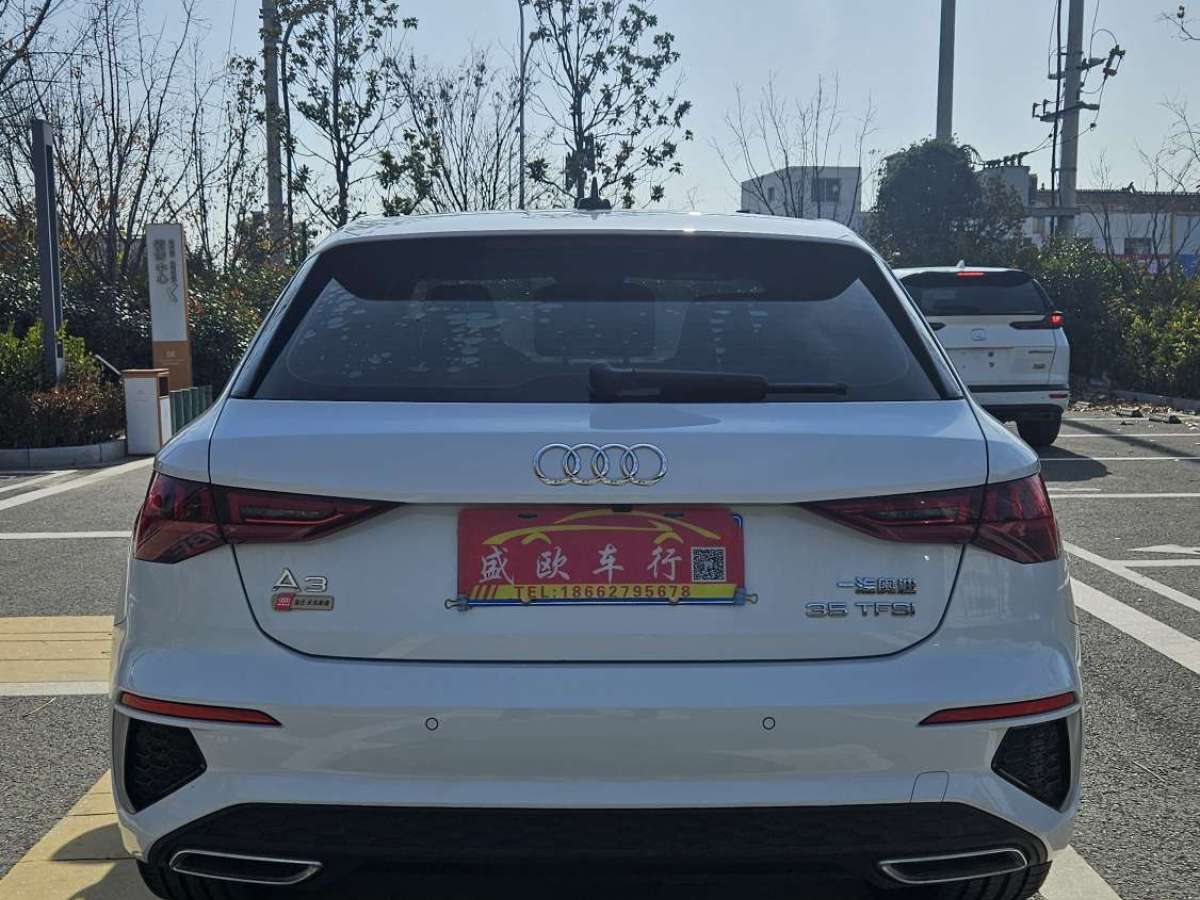 奧迪 奧迪A3  2021款 Sportback 35 TFSI 進(jìn)取運(yùn)動型圖片