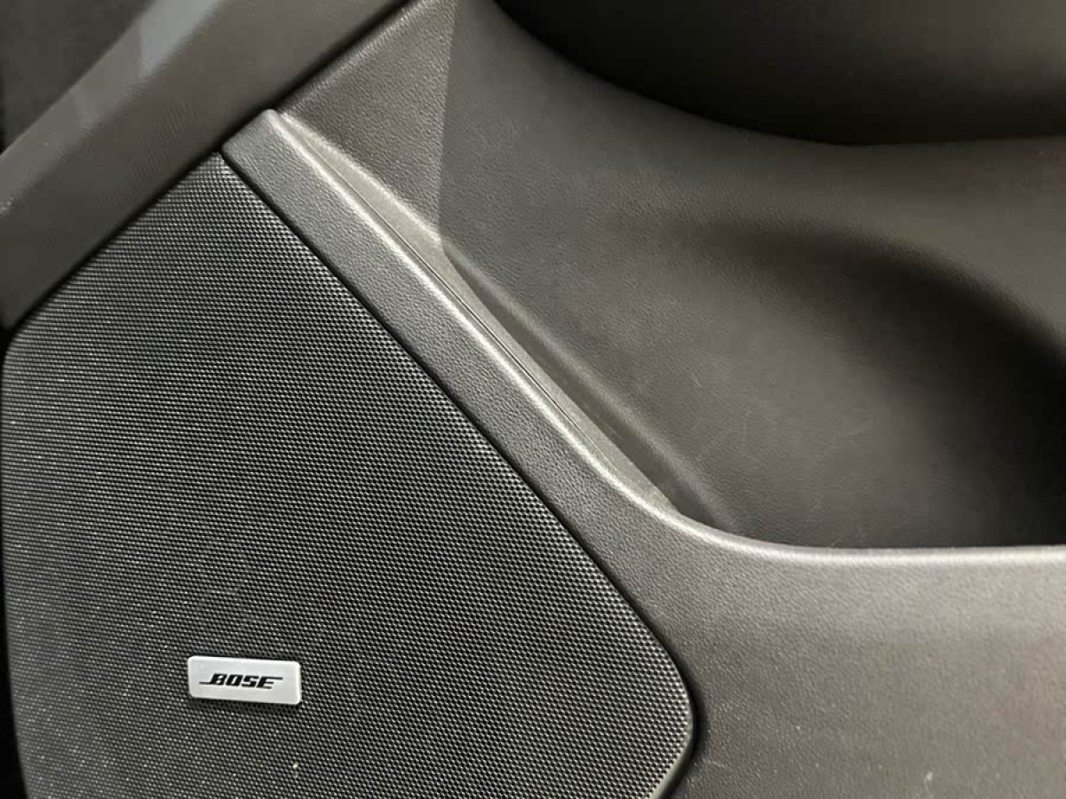 凱迪拉克 XT5  2021款 2.0T 兩驅(qū)豪華型圖片