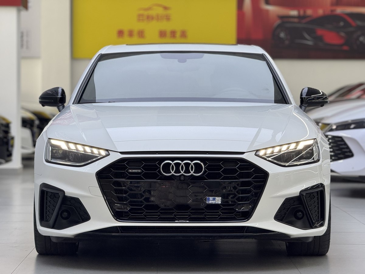 2022年2月奧迪 奧迪A4L  2022款 45 TFSI quattro 臻選動感型