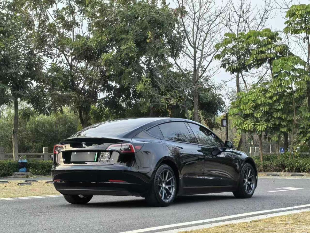 特斯拉 Model Y  2021款 標準續(xù)航后驅(qū)版圖片