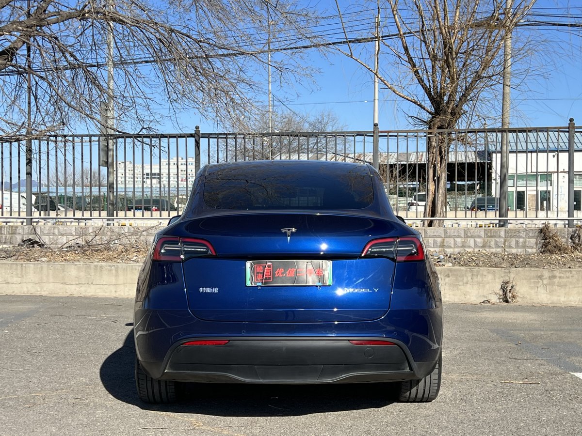 特斯拉 Model Y  2021款 長續(xù)航全輪驅(qū)動版 3D7圖片