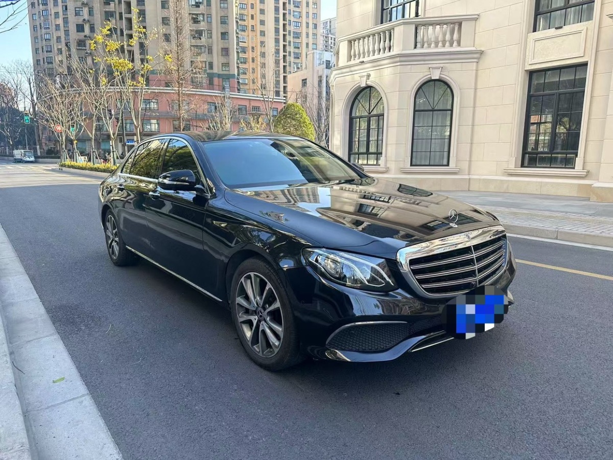 奔馳 奔馳E級  2019款 改款 E 300 L 豪華型圖片