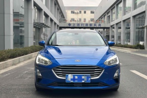 ?？怂?福特 三廂 EcoBoost 180 自動(dòng)鋒潮型