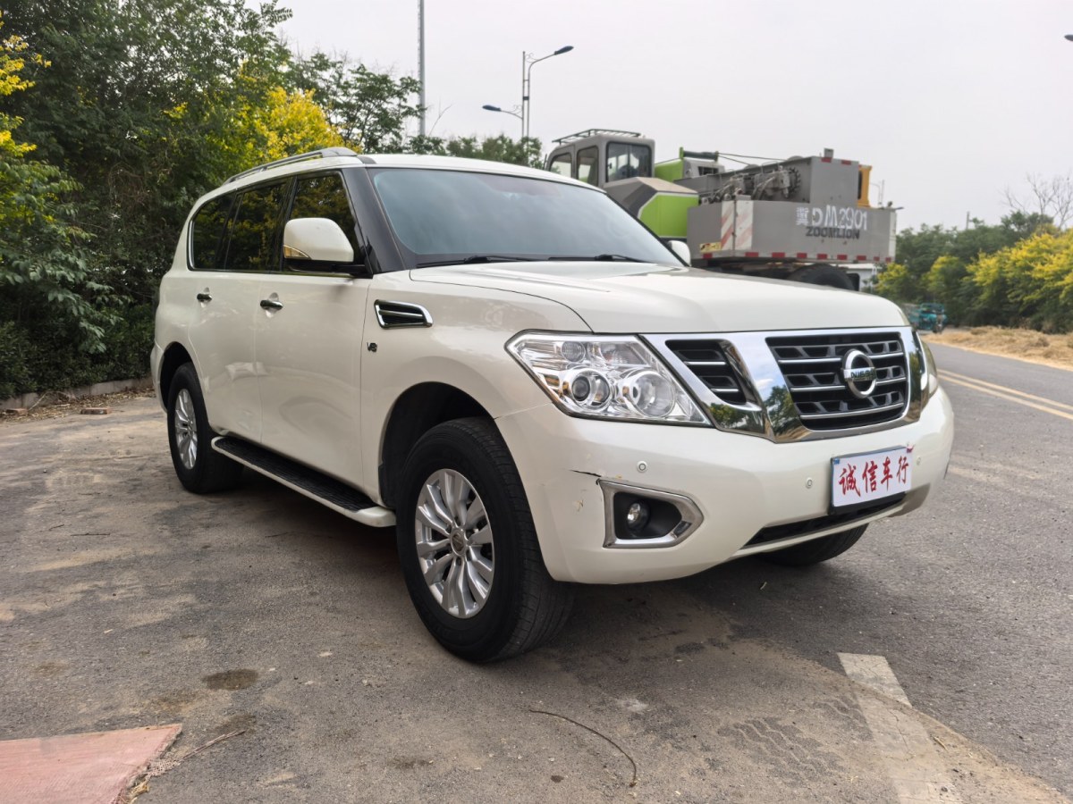 日產(chǎn) 途樂  2018款 4.0L 領(lǐng)英型圖片
