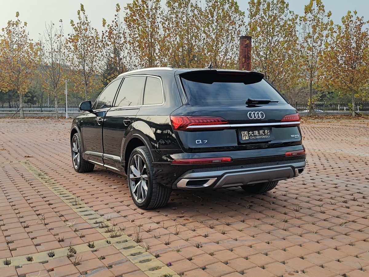 奧迪 奧迪Q7  2024款 55 TFSI quattro S line運(yùn)動型圖片