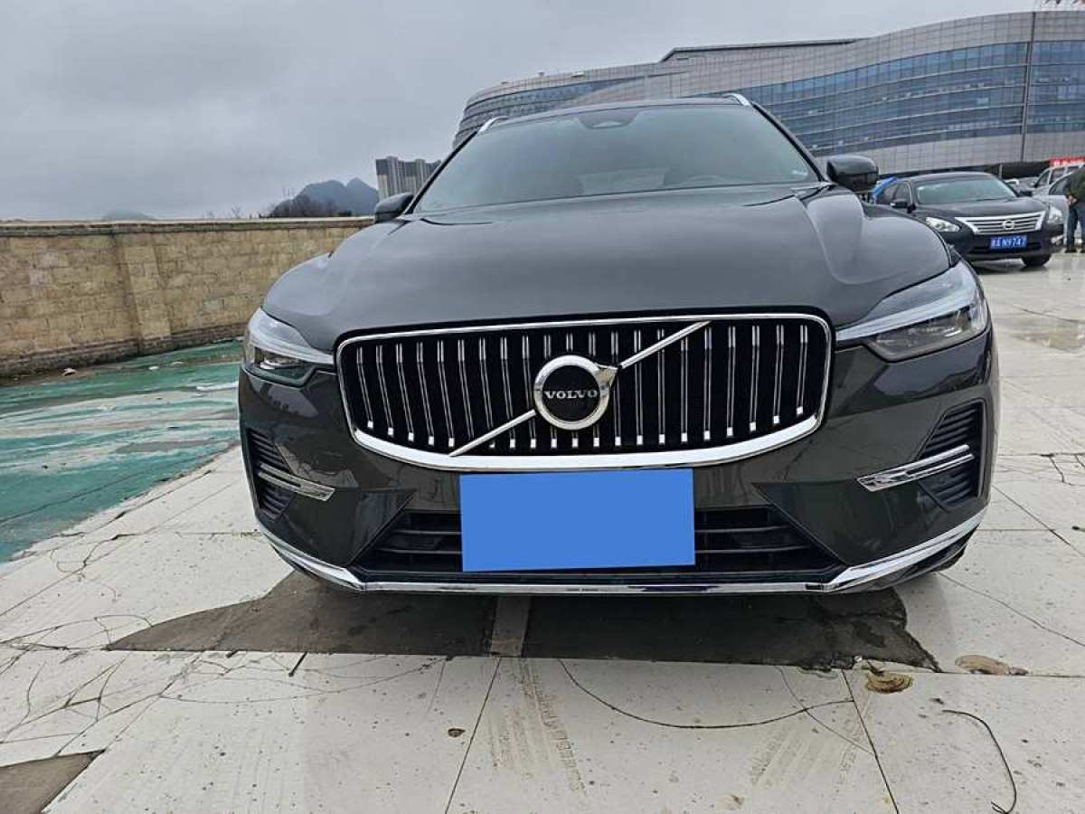 2021年8月沃爾沃 XC60  2022款 B5 四驅(qū)智遠(yuǎn)豪華版