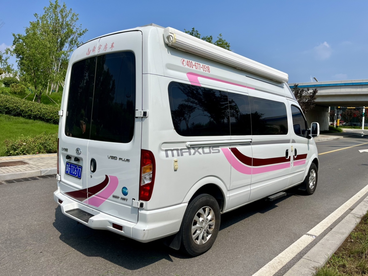 上汽大通 RV80  2021款 2.0T旅行家V80自行式B型房車舒享版橫床圖片