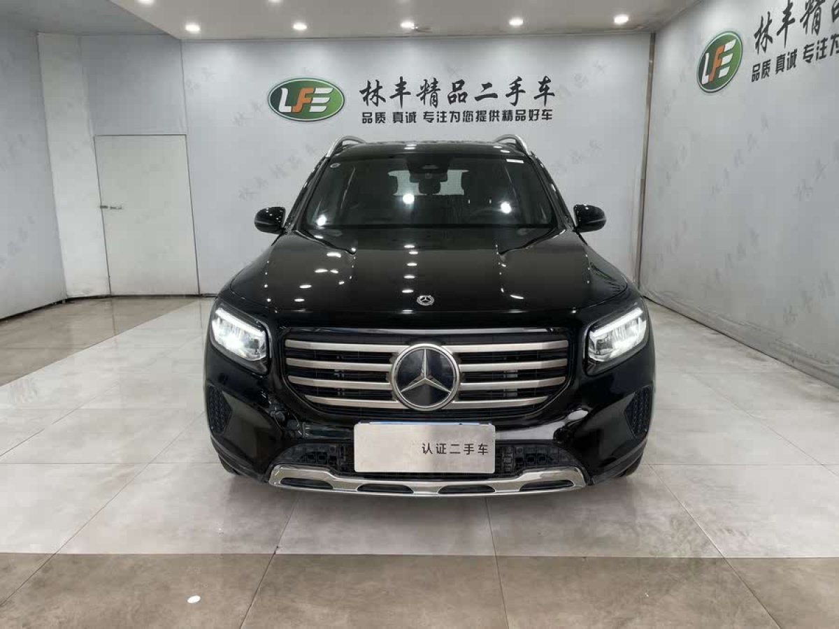 奔馳 奔馳GLB  2024款 改款 GLB 220 時尚型圖片