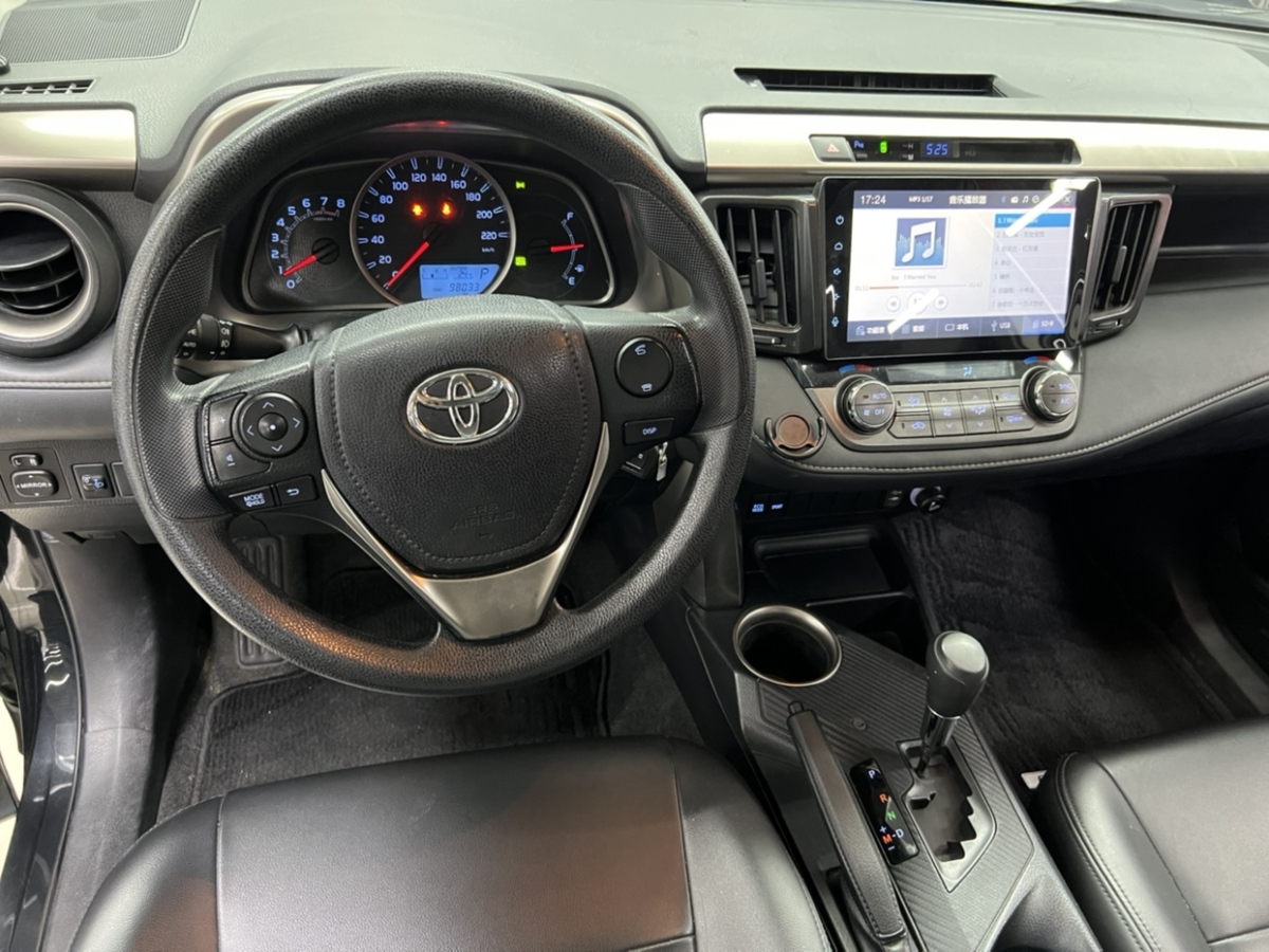 2016年4月豐田 RAV4榮放  2015款 2.0L CVT兩驅(qū)風尚版