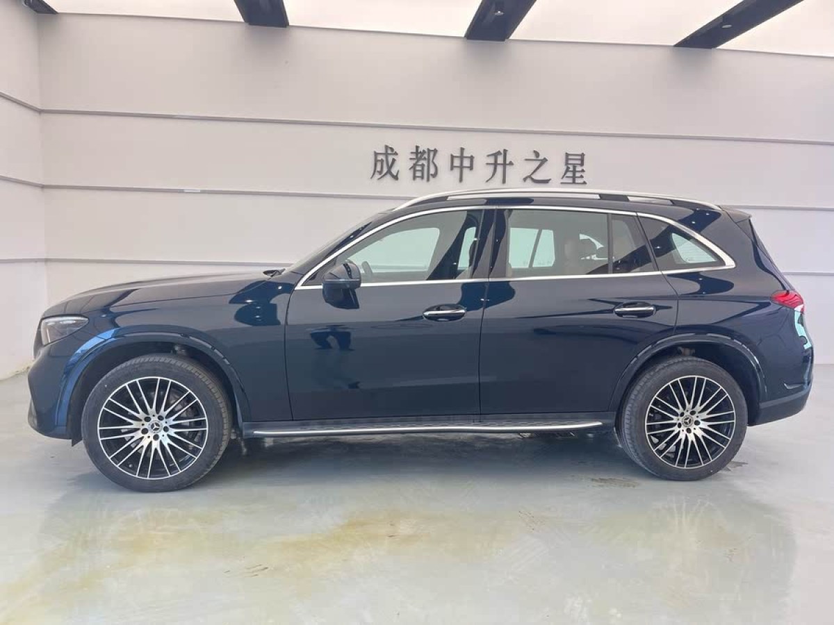 奔馳 奔馳GLC  2025款 改款 GLC 300 L 4MATIC 豪華型 7座圖片