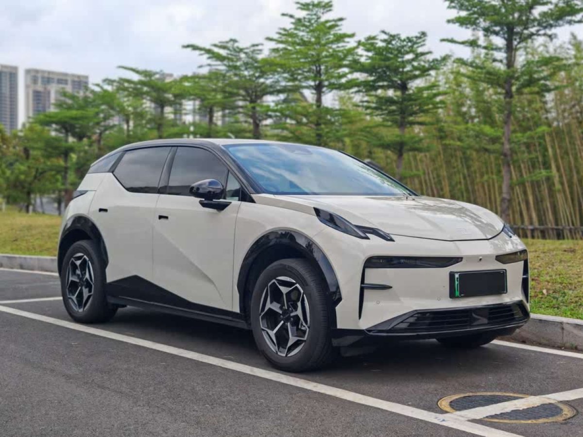 極氪 極氪X  2025款 五座后驅(qū)版圖片