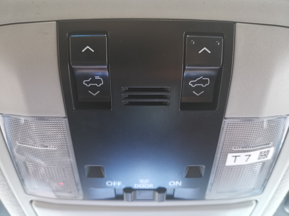 2020年12月丰田 普拉多  2019款 3.5L 自动TX-L尊享版后挂备胎
