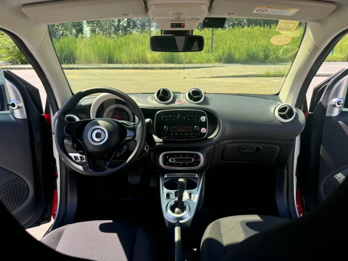 smart fortwo  2015款 1.0L 52千瓦硬頂靈動版圖片