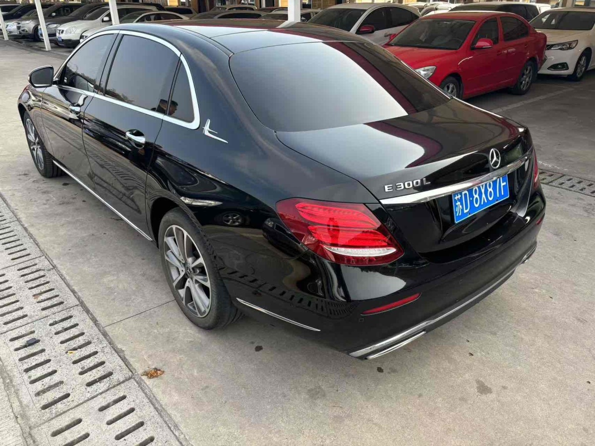 奔馳 奔馳E級(jí)  2019款 改款 E 300 L 時(shí)尚型圖片