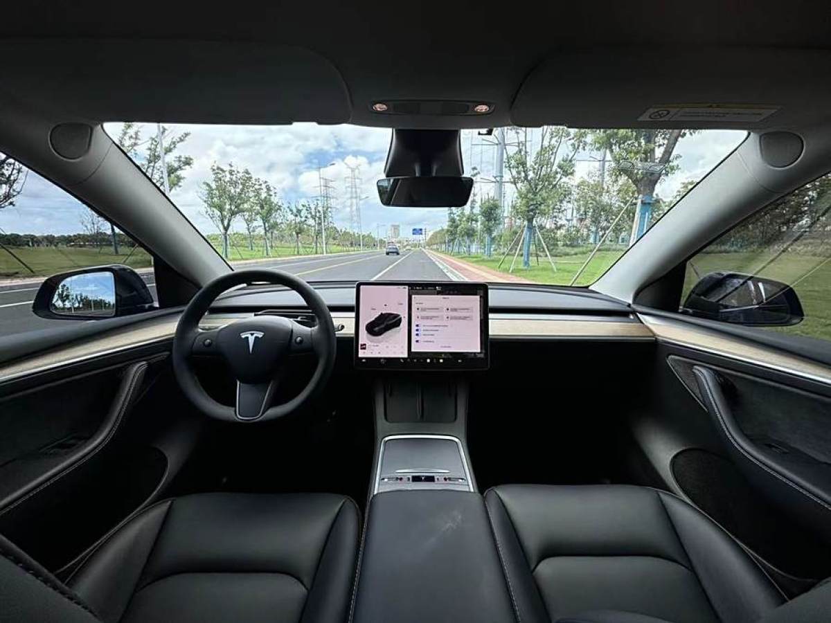 特斯拉 Model Y  2023款 長(zhǎng)續(xù)航煥新版 雙電機(jī)全輪驅(qū)動(dòng)圖片