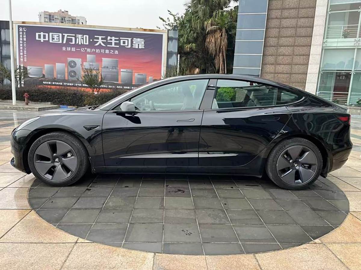 特斯拉 Model Y  2022款 改款 后輪驅(qū)動(dòng)版圖片