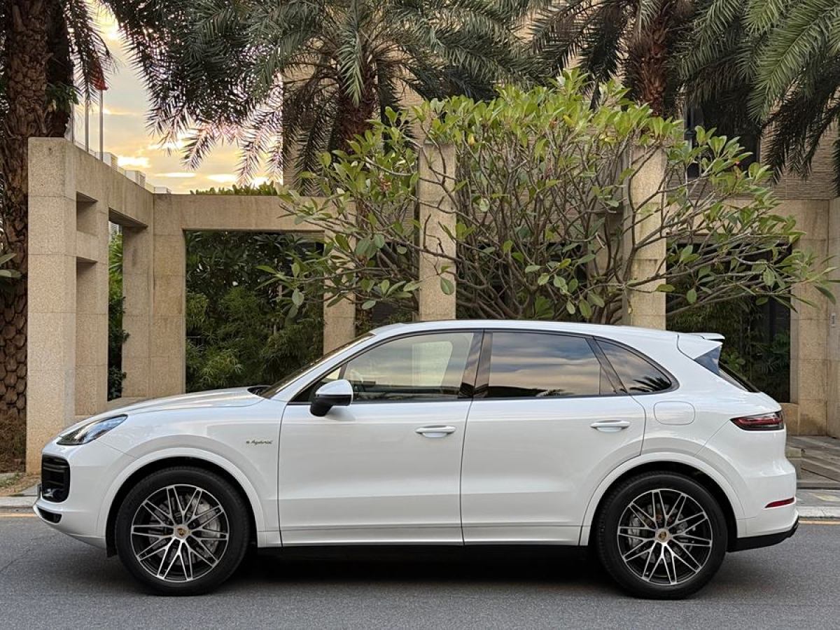 保時(shí)捷 Cayenne新能源  2019款 Cayenne E-Hybrid 2.0T圖片