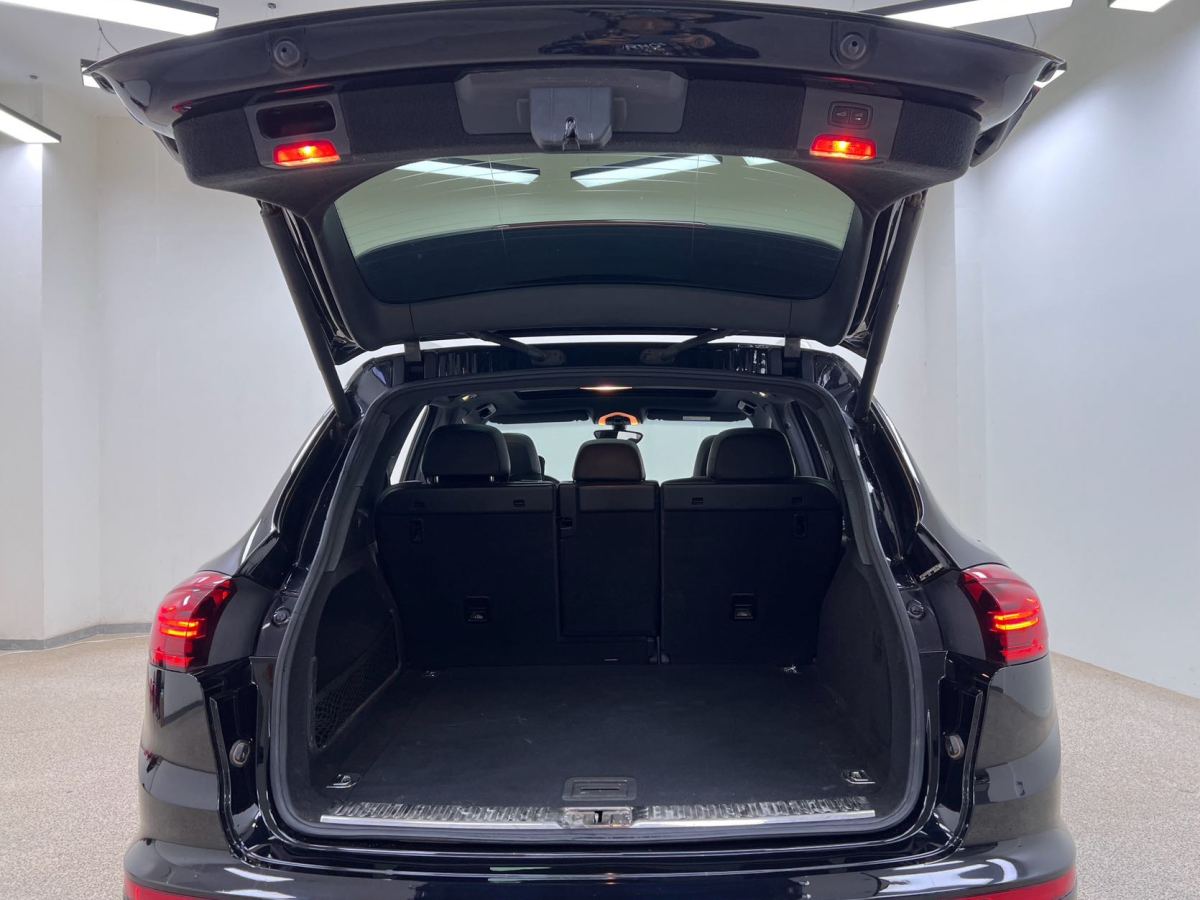 保時(shí)捷 Cayenne  2016款 Cayenne Platinum Edition 3.0T圖片