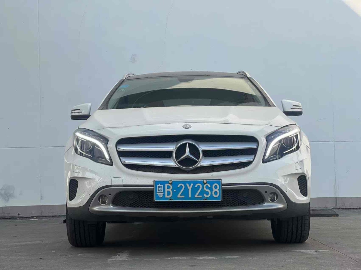 奔馳 奔馳GLA  2015款 GLA 220 4MATIC 時(shí)尚型圖片