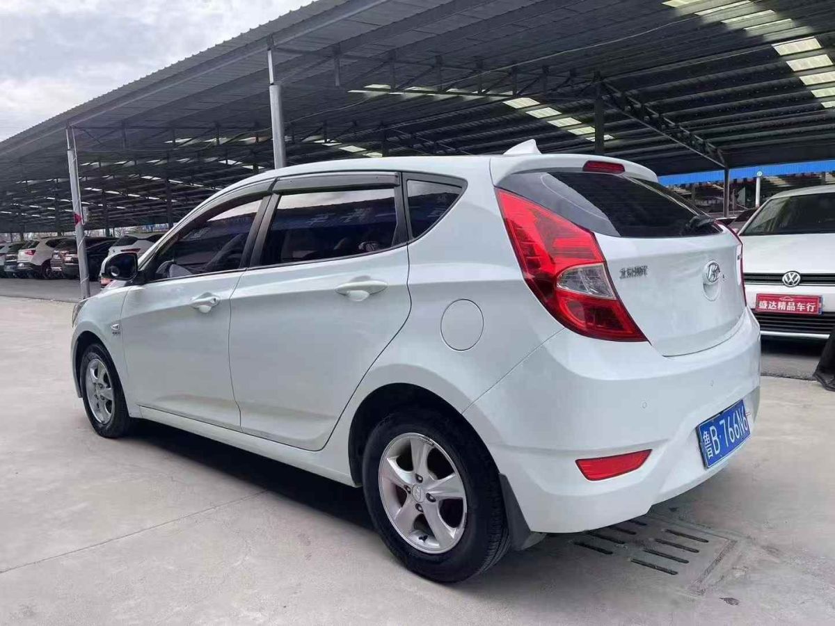 現(xiàn)代 瑞奕  2016款 1.4L 自動領(lǐng)先型GLX圖片