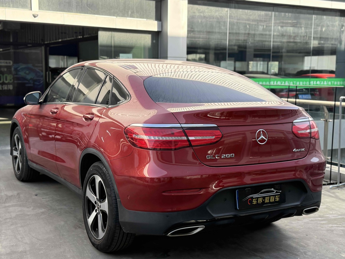 2019年2月奔馳 奔馳GLC  2022款 改款 GLC 300 4MATIC 轎跑SUV