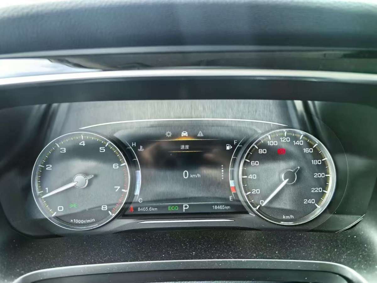 廣汽傳祺 M8  2023款 領(lǐng)秀系列 390T 尊享版圖片