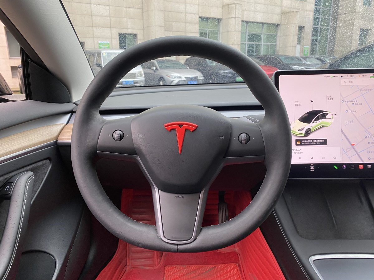 特斯拉 Model 3  2019款 標(biāo)準(zhǔn)續(xù)航后驅(qū)升級(jí)版圖片