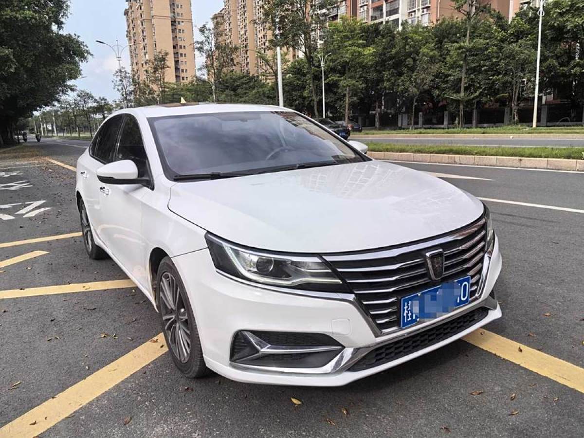 榮威 i6  2020款  PLUS 1.6L CVT 4G互聯(lián)榮耀旗艦版圖片