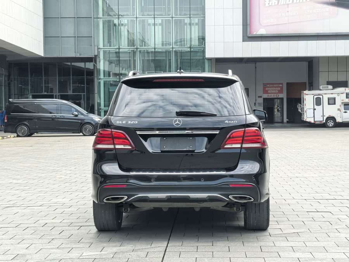 奔馳 奔馳GLE  2019款 GLE 320 4MATIC 豪華型臻藏版圖片
