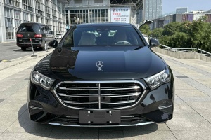 奔驰E级 奔驰 改款 E 300 L 豪华型