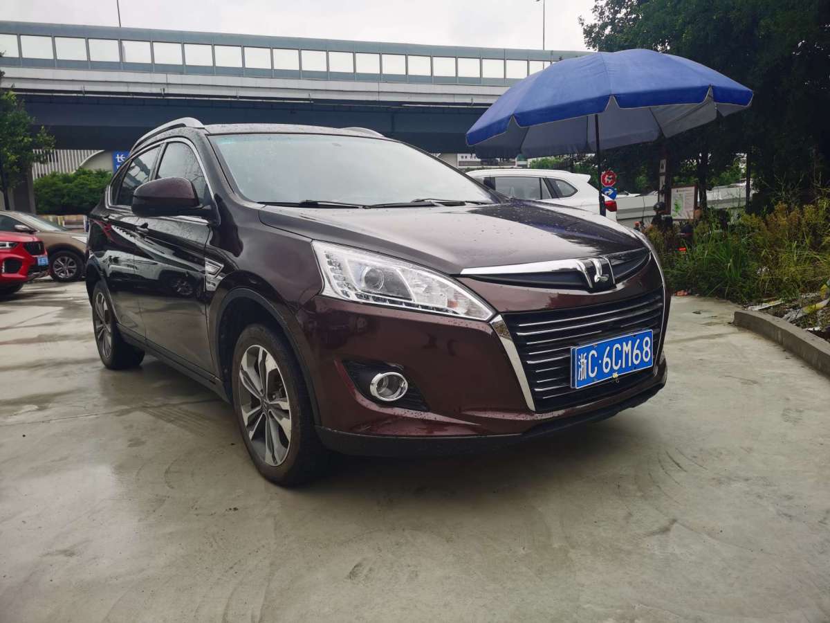 納智捷 優(yōu)6 SUV  2015款 1.8T 智尊型圖片