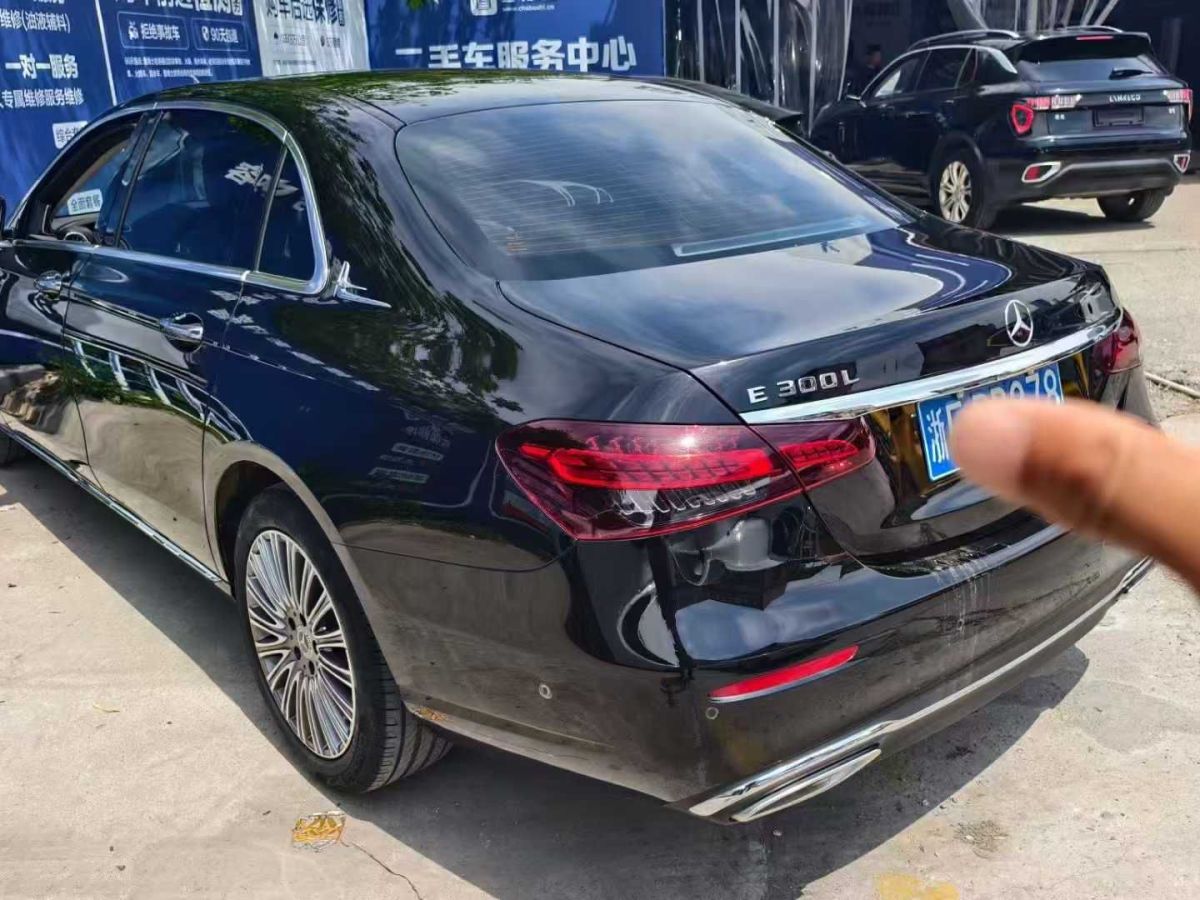 奔馳 奔馳E級(jí)  2023款 E 260 L圖片